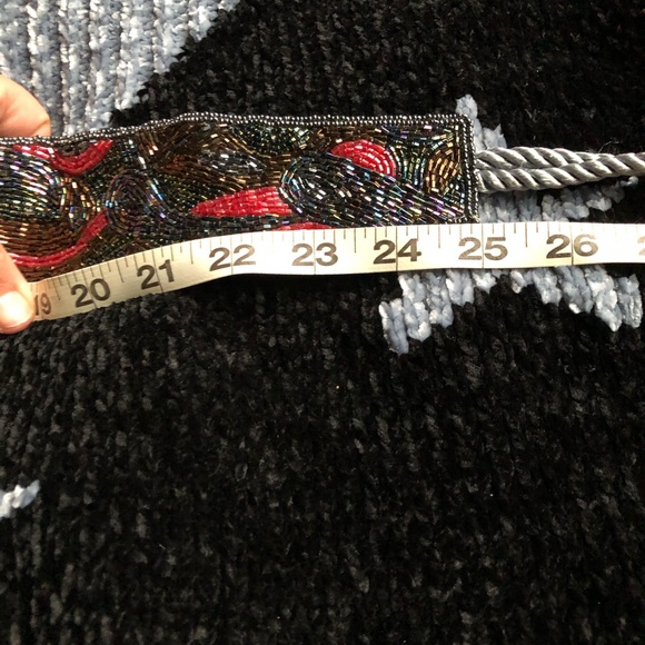 Heavily beaded embellished elegant belt - Picture 5 of 6